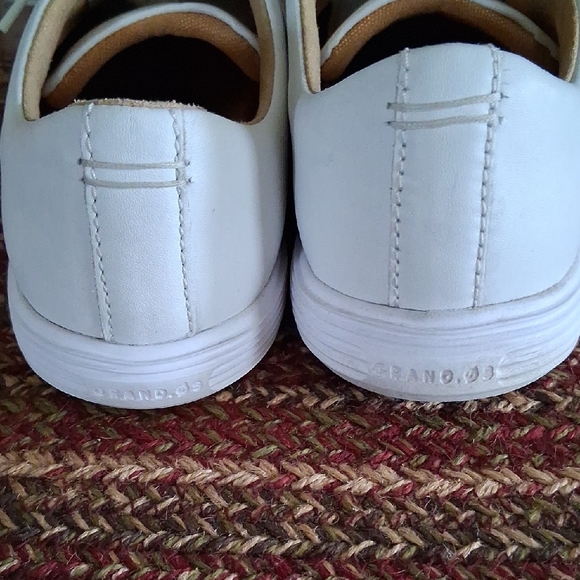 Cole Haan White Sneakers Sz.9B - Picture 5 of 7